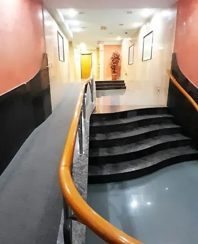 Lejlighed Amplio, Centro, Zona Begona Y Al Lado De La Playa Gijón