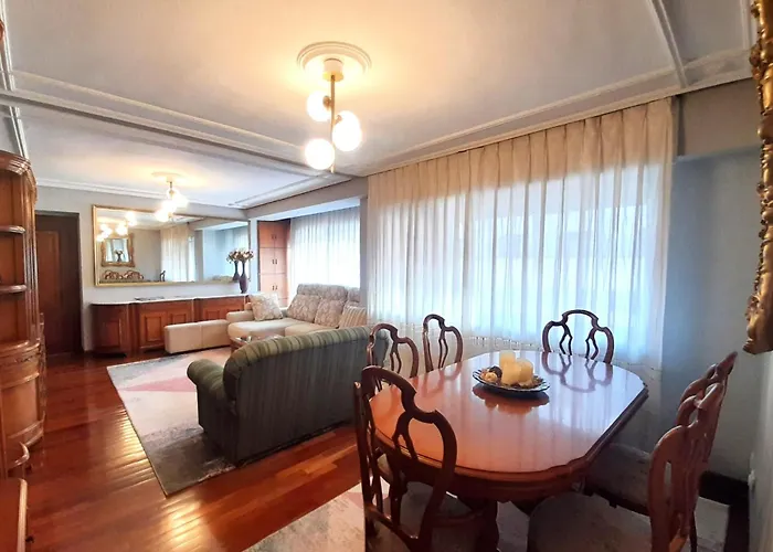 Amplio, Centro, Zona Begona Y Al Lado De La Playa Gijón