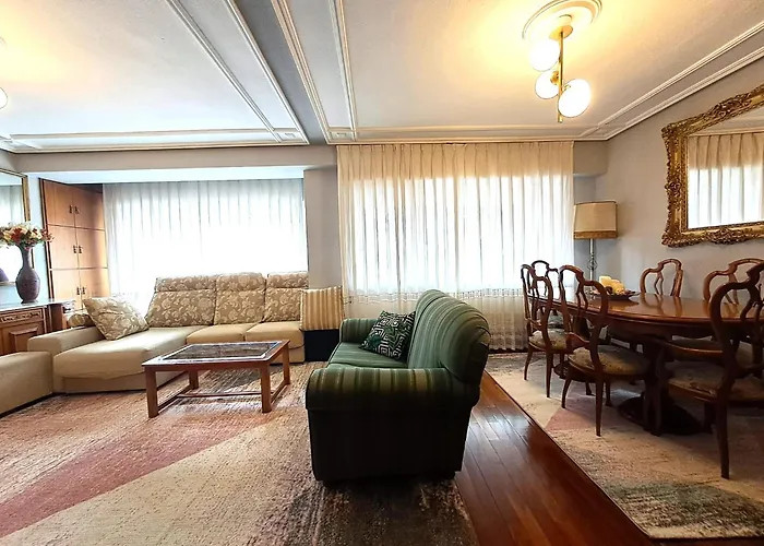 Amplio, Centro, Zona Begona Y Al Lado De La Playa * Gijón