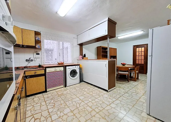 Amplio, Centro, Zona Begona Y Al Lado De La Playa Lejlighed *