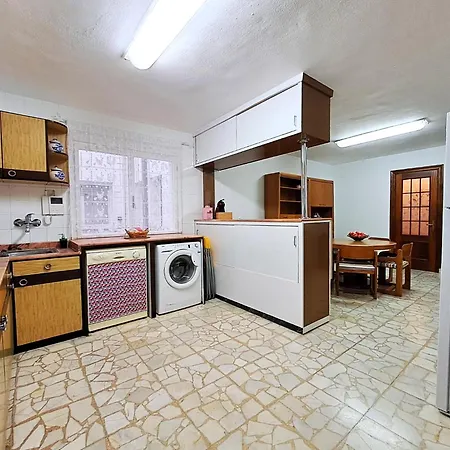 Amplio, Centro, Zona Begona Y Al Lado De La Playa Appartamento *