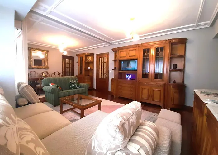 Amplio, Centro, Zona Begona Y Al Lado De La Playa *