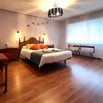 Amplio, Centro, Zona Begona Y Al Lado De La Playa Apartment