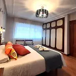 Amplio, Centro, Zona Begona Y Al Lado De La Playa Apartment *